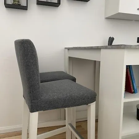 Minimalistic Daire